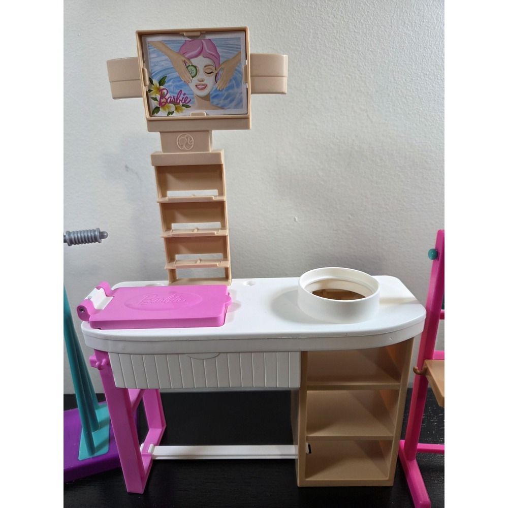 Misc Barbie Items &β Clothes Replacement 2018-Current